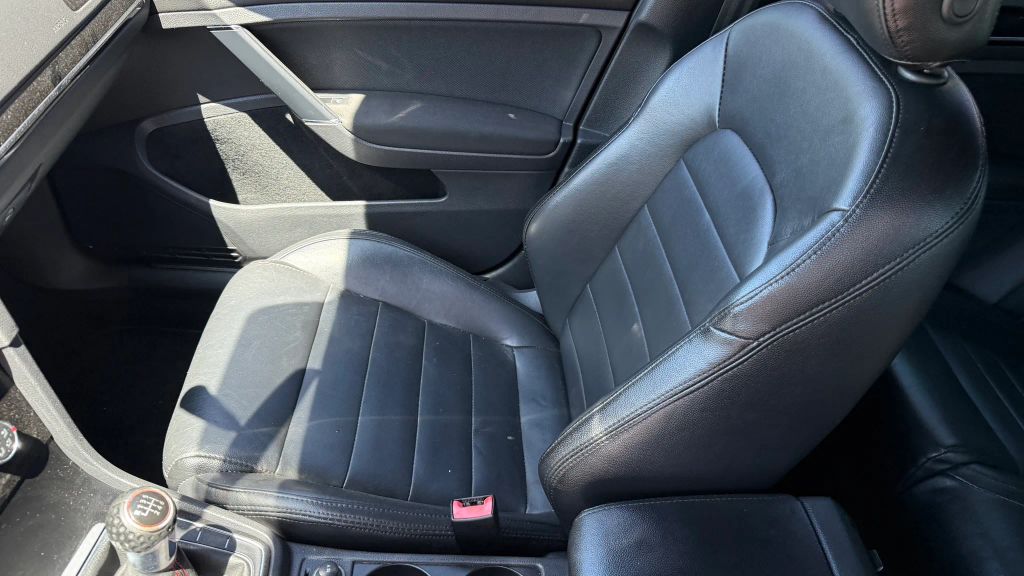 volkswagen golf gti 2015 3VW5T7AUXFM015504 image volkswagen golf gti 2015 3VW5T7AUXFM015504 image